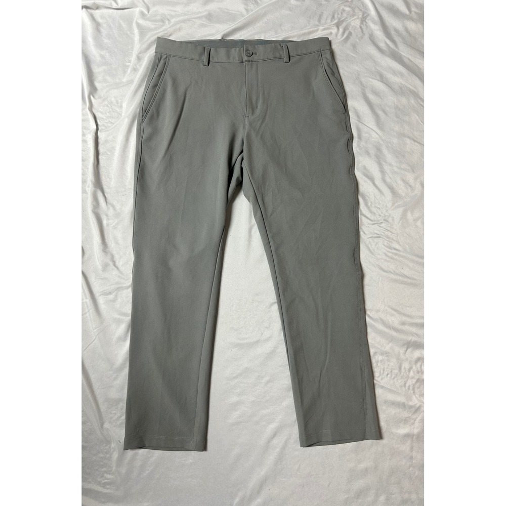 Greg Norman ML75 Mens Golf Pants Grey Stretch Flat Front Trousers 34x30 Shark